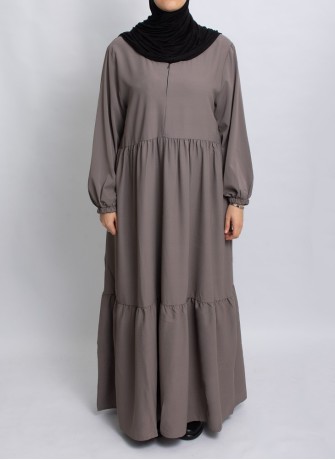 Abaya Hoor Classic – Elegante Abaya in Taupe | Hoor Al Ayn