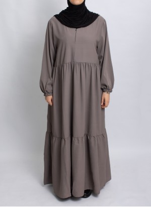 Abaya Hoor Classic – Elegante Abaya in Taupe | Hoor Al Ayn