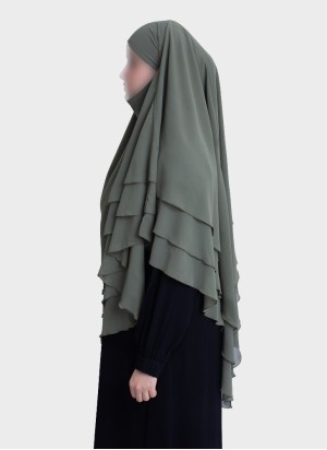 Dreilagiger Chiffon Khimar mit elegantem Fall | Hoor Al Ayn